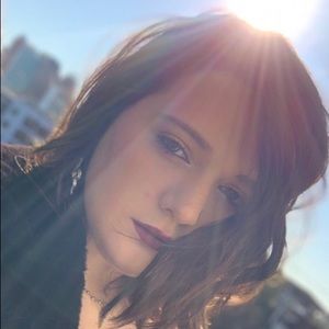 Meet your Posher, Abby